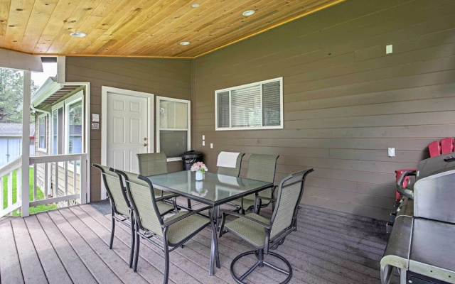 Game Room, Yard, Deck & Fireplace: Lakeside Home