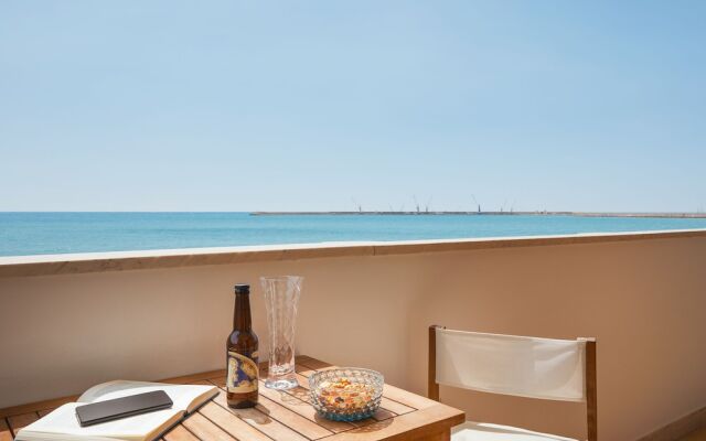 Orizzonte Casesicule, Fantastic Sea View with Balcony and Big Windows, Wi-Fi
