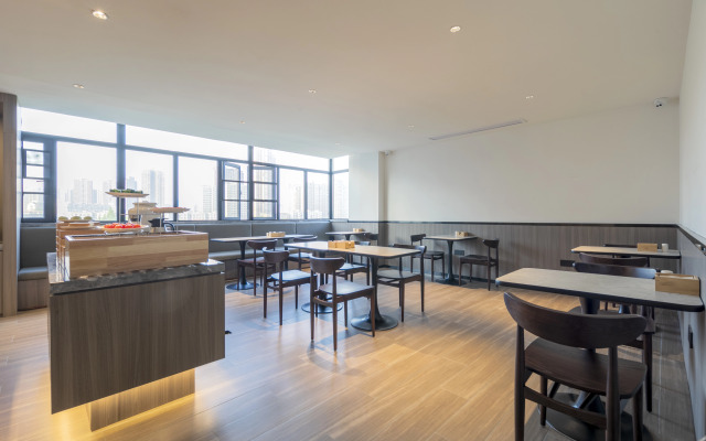 HanTing Hotel (Wuhan Wuchang Railway Station Dingziqiao Lu Road)
