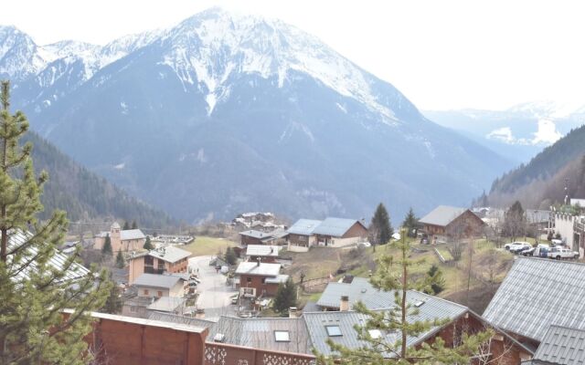 Beautiful Chalet in the Nice Village Centre, on the South