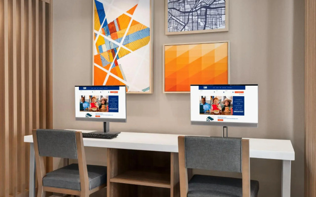 Holiday Inn Express Bowling Green by IHG