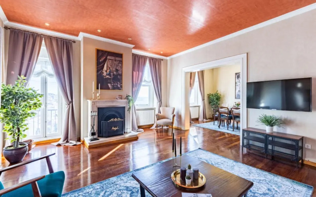 Missafir Flat in Beyoglu With Bosphorus View