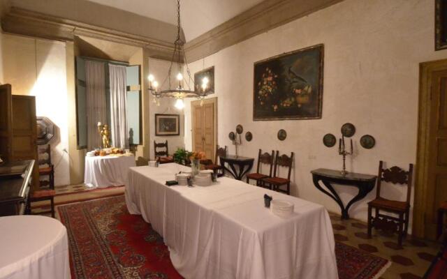 Palazzo Castiglioni Luxury Suites