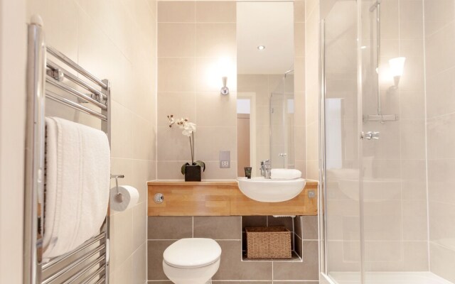 Roomspace Apartments -Marquis Court