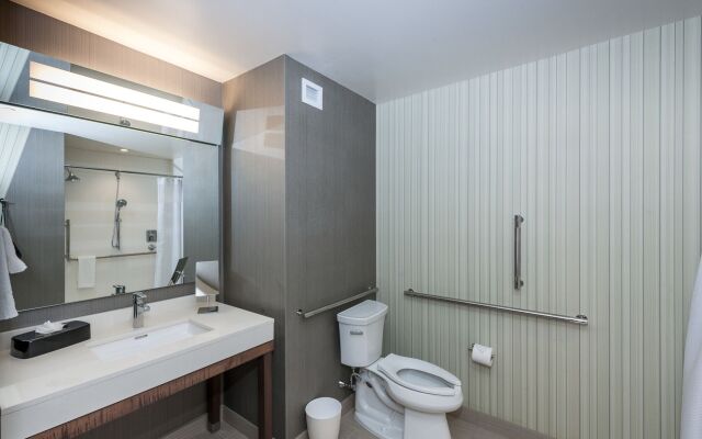 Courtyard by Marriott Boston Littleton