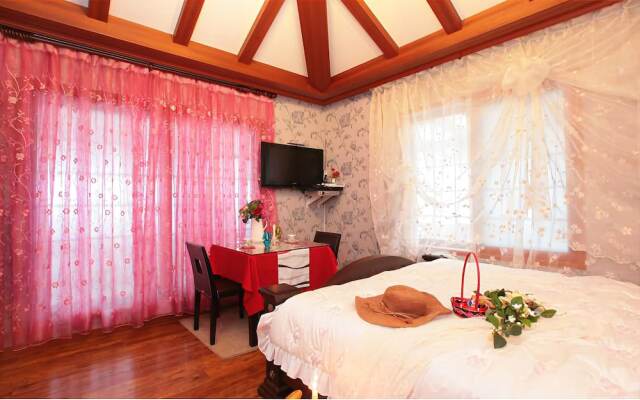 Rainbow Village Pension