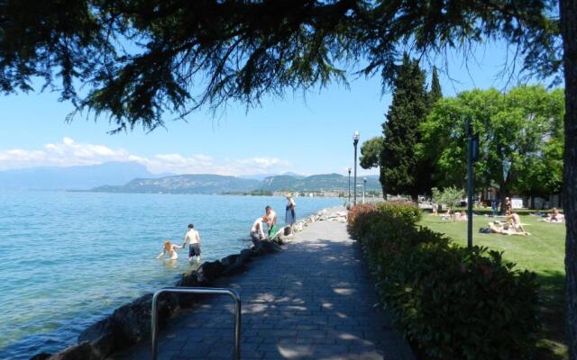 STUDIO THE BEACH - Regarda Travel