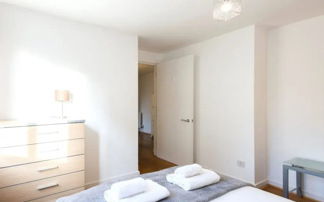 Platinum Apartments in Southwark 9992