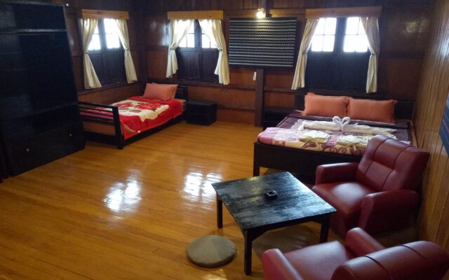 Weaver's Boutique Homestay