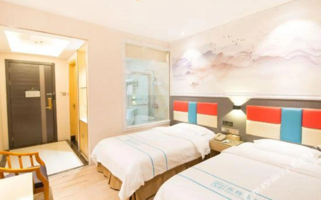 Zhongshan Wenlong Hotel