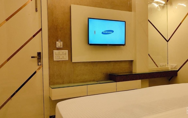 Shraddha Hotel