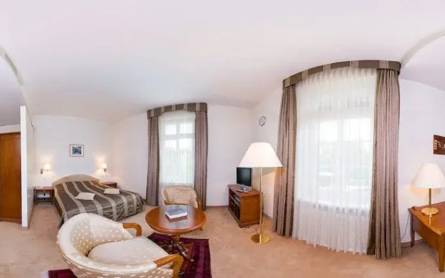 Jagdschloss Baden-Baden Park-Hotel & Spa GmbH