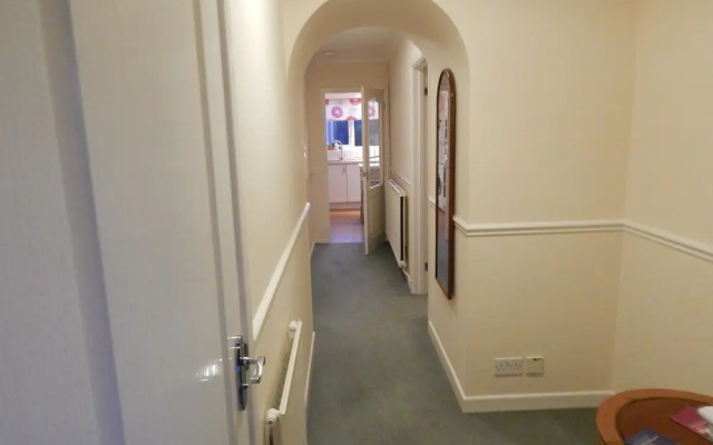 Cherry Palace 3 BD Parking Spaces groups