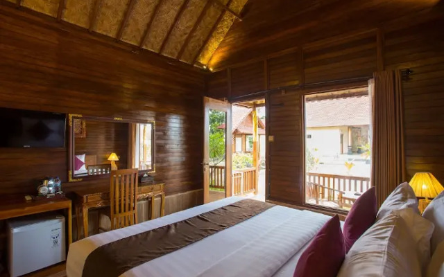 Rijet Villa Beach & Restaurant