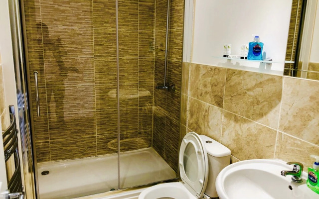 Everest Apartments Aldershot by SAZ Living