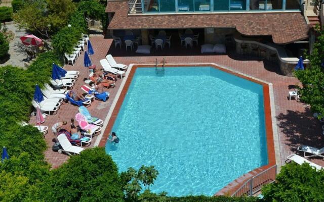 Uslan Hotel