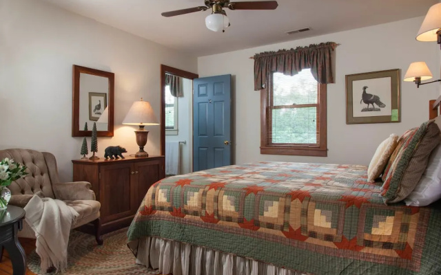 Fort Lewis Lodge