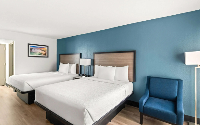 Baymont by Wyndham Batavia - Darien Lake