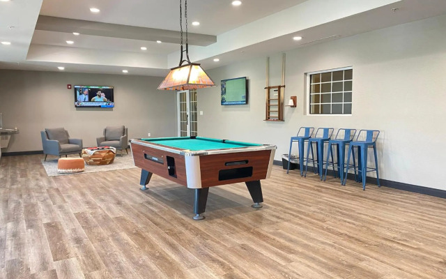 Candlewood Suites Bowling Green by IHG