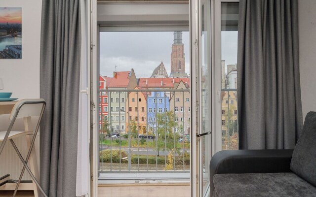 Studio Wroclaw Center by Renters