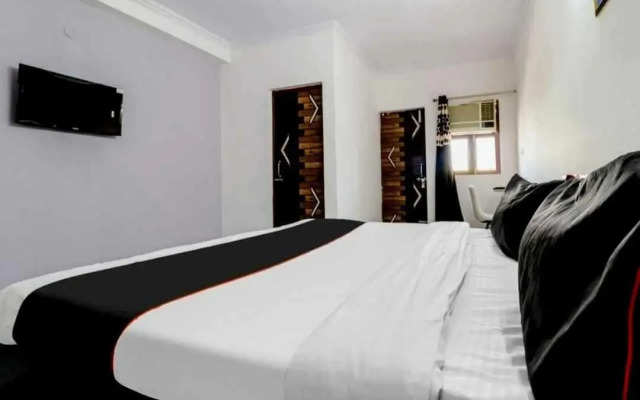 POP 92556 Hotel Shubham