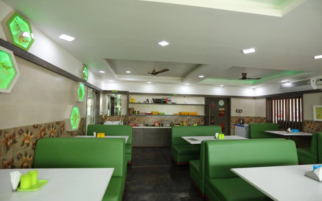 Hotel Green Palace