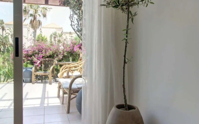 Villa Elias 3BR with Jacuzzi & Pool