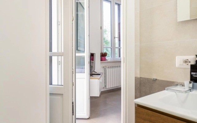 new studio apartment sauro orange