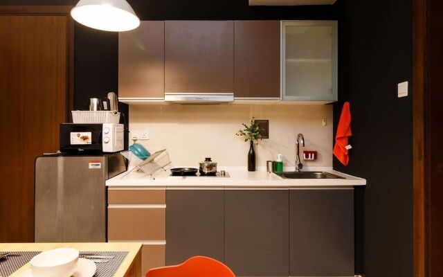 Cozy & Modern Guesthouse @ Regalia Residence
