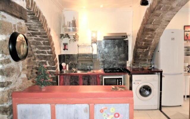 Atypique-ancienne grange de 48 m²