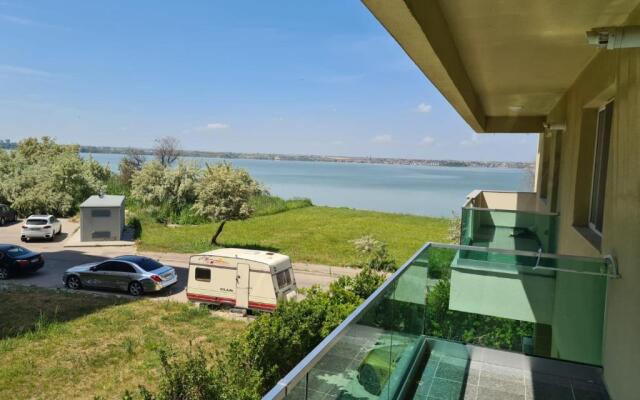 Moon Light Mamaia 2 camere apartament 101