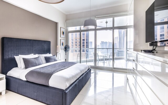 Warm & Spacious 2BR in The Famous Dubai Marina