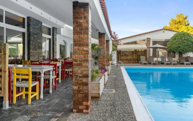 Stefania Beach Hotel