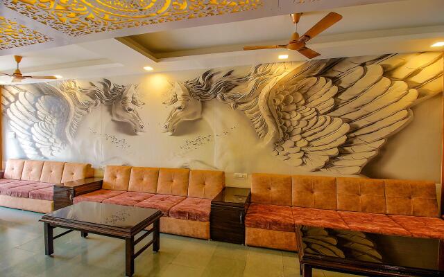 Fabhotel Kanta Shrawan Arcade