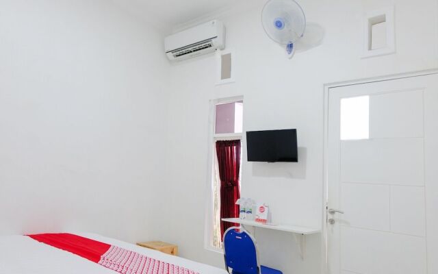 OYO 886 Omahku Asri Syariah