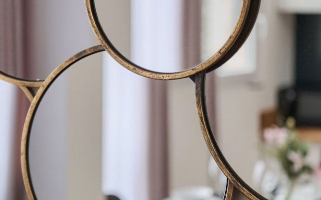 Wroclaw Old Town Nozownicza by Renters