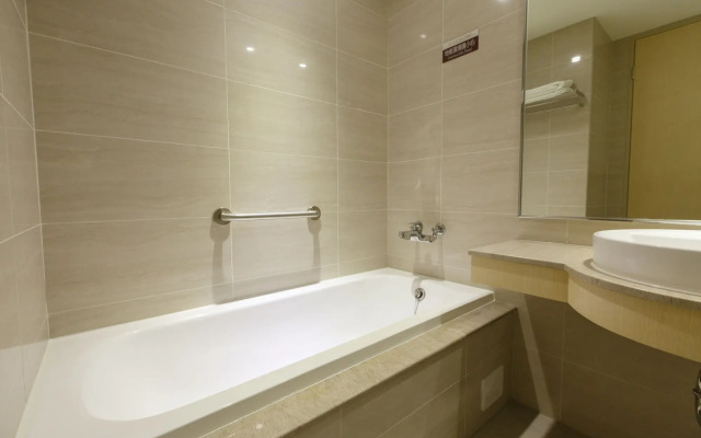 Royal Gold Hotel