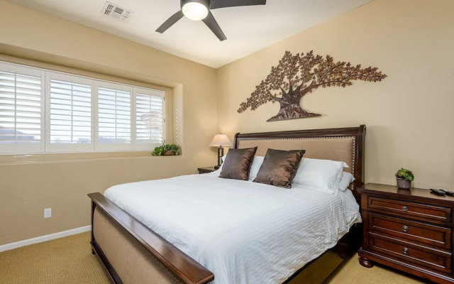 Casa Solara 4 Bedroom Home by RedAwning