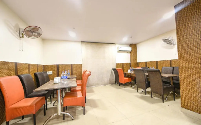 Gracious Inn Hotel by OYO Rooms