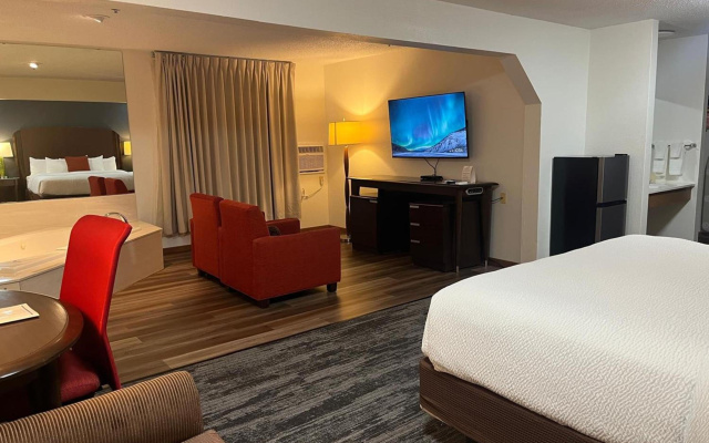 Alliance Hotel & Suites, a Howard Johnson by Wyndham