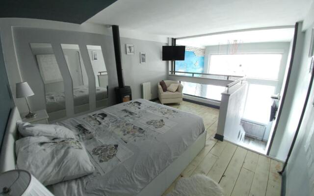 Joli LOFT en duplex , Art Déco , 2 pieces ,Centre Rouen