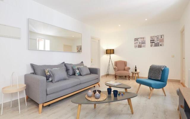 LEEWAYS APARTMENT in VELÁZQUEZ