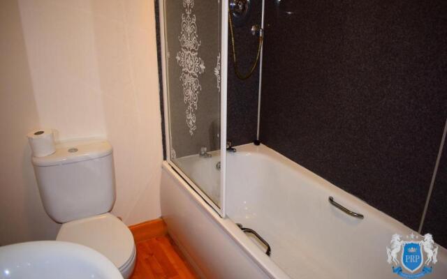 Luxury 2 Bed Serviced Apartment