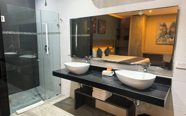 Illusion Xpress (Attraction Hotel Deluxe)