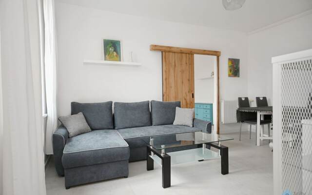 Bianco by 3City Rentals
