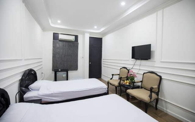 Trang Tien Hotel