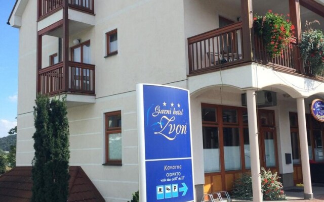 Garni Hotel Zvon