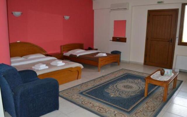 Porto Lagos Rooms