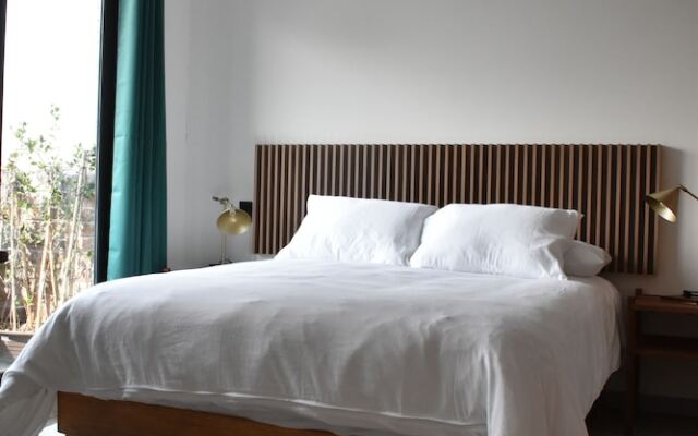 Tanat Art Hotel