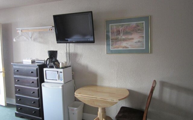 Hideaway Inn